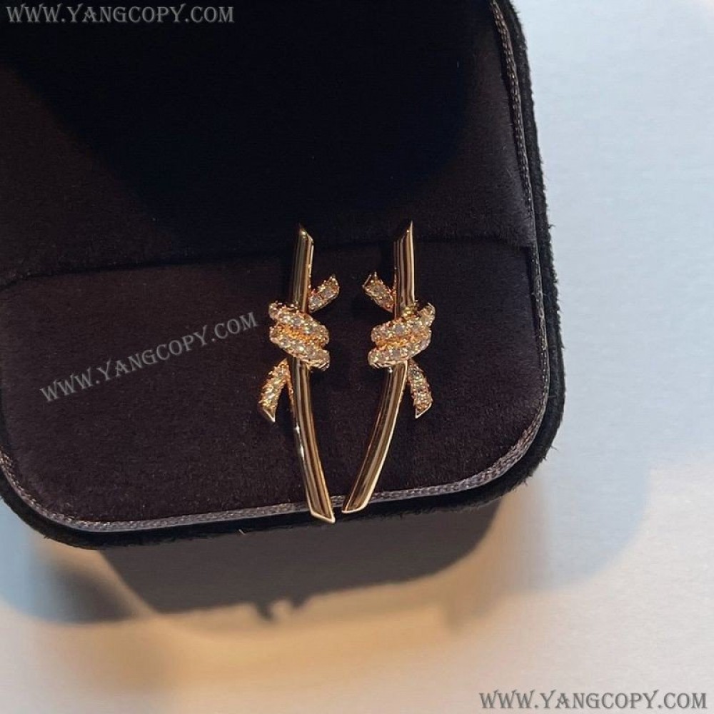 ティファニー スーパーコピー Knot ピアス 18K ダイヤモンド Tik30864