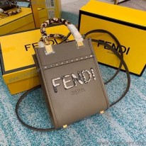 フェンディ スーパーコピー サンシャインショッパー エラフレザー ミニバッグ fei21852