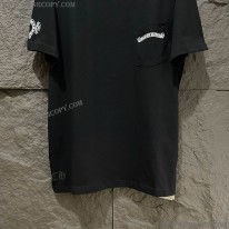 クロムハーツ スーパーコピー スクロール マルチカラー カラフル クロス Tシャツ Kuv70305