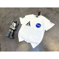 バレンシアガ 偽物 × NASA スペース ロゴ Tシャツ ホワイト bah41099