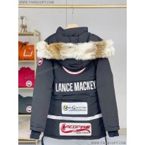 カナダグース 偽物 Lance Mackey ワッペン付きダウンジャケット コートブラック Cag18153