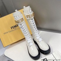 フェンディ 偽物 フェンディグラフィ ブーツ feq61102